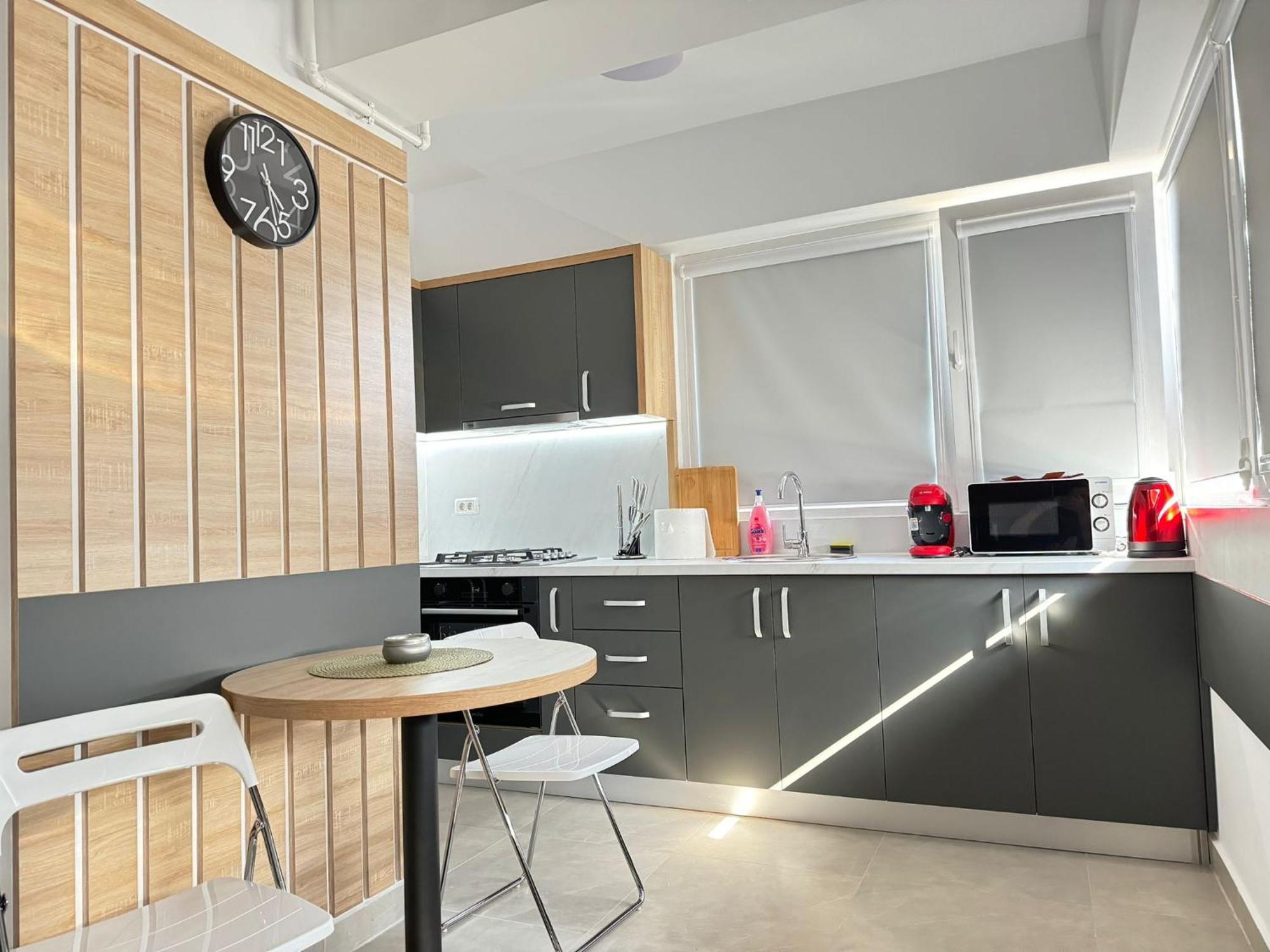 Luxury Glam Apartments Central Adress Bucuresti With Parking Exterior photo