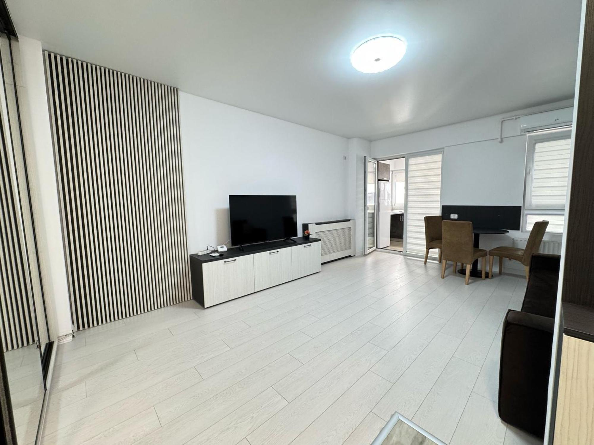 Luxury Glam Apartments Central Adress Bucuresti With Parking Exterior photo
